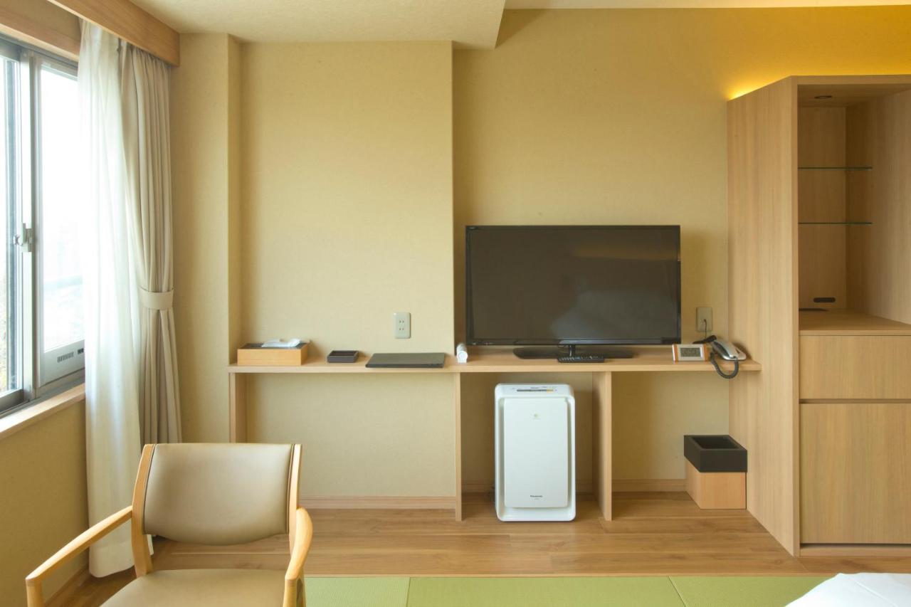 山荘 風の杜 Sanso Kazenomori Hotel Мино Екстериор снимка