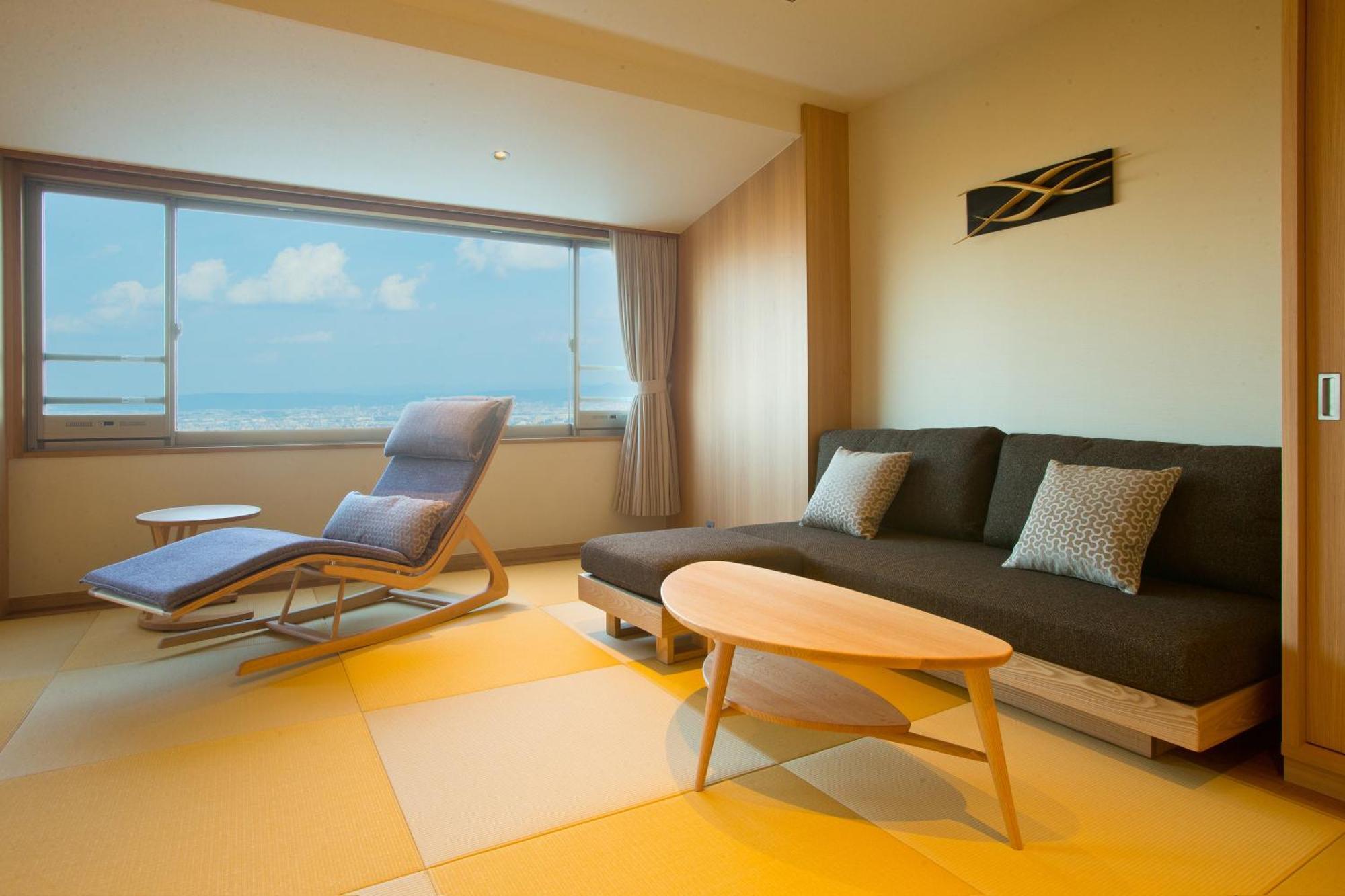 山荘 風の杜 Sanso Kazenomori Hotel Мино Екстериор снимка