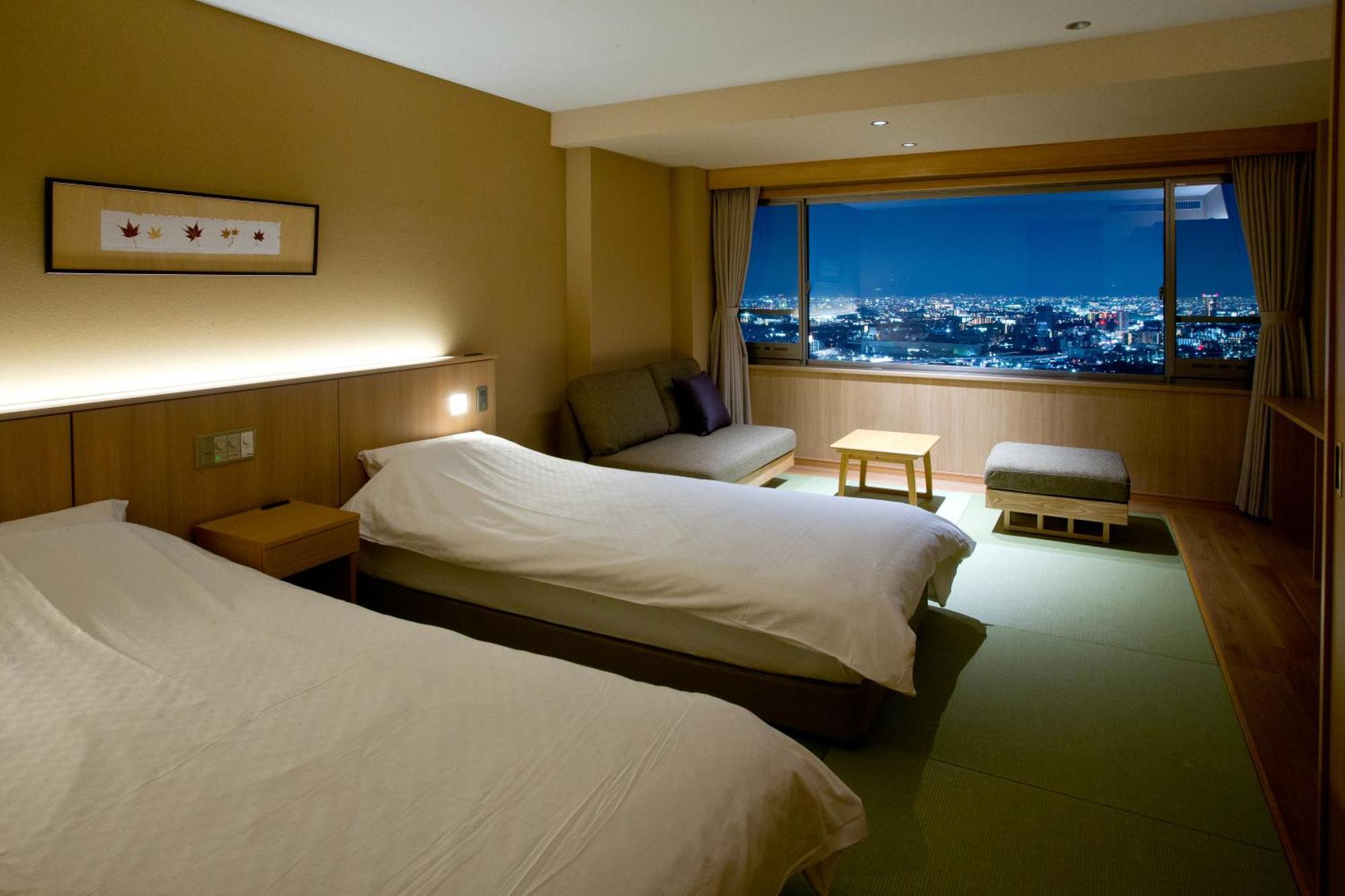 山荘 風の杜 Sanso Kazenomori Hotel Мино Екстериор снимка