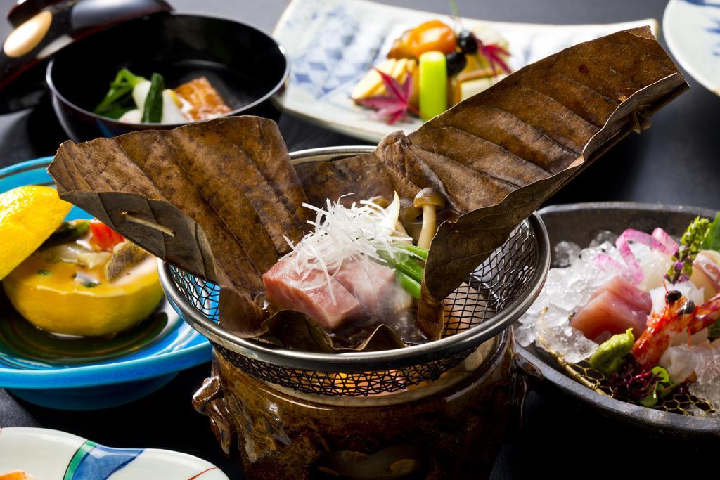 山荘 風の杜 Sanso Kazenomori Hotel Мино Екстериор снимка